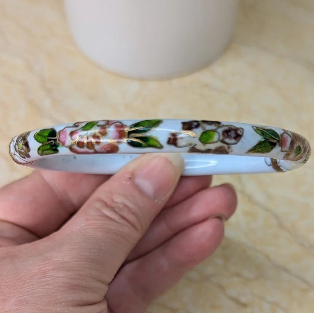 Vintage Cloisonne White Enamel Floral Gold Accents Bangle Bracelet